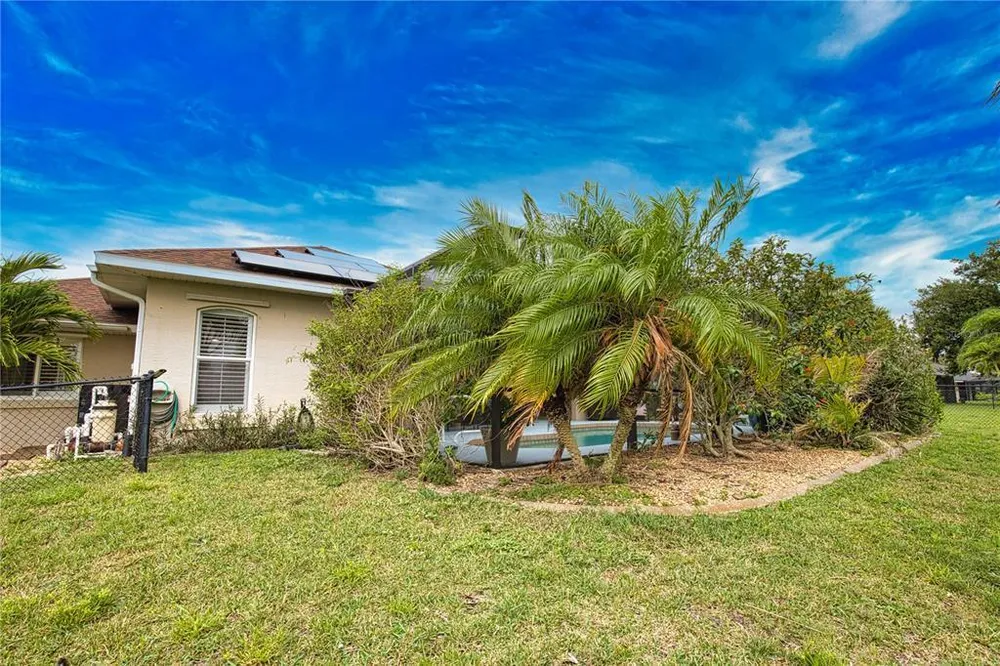 138 Broadmoor Ln, Rotonda, FL 33947