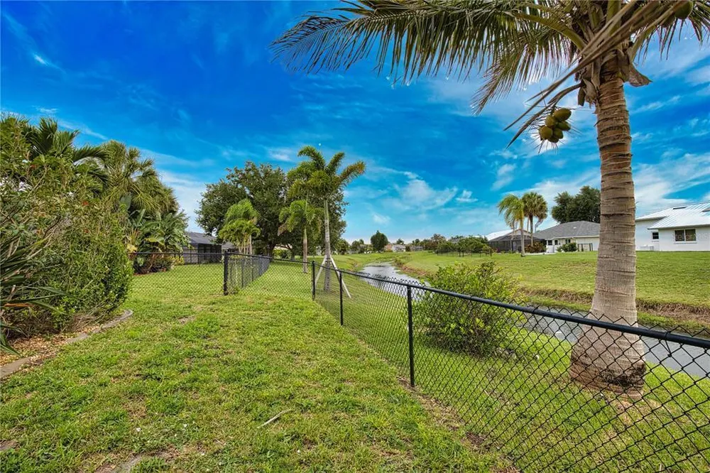138 Broadmoor Ln, Rotonda, FL 33947