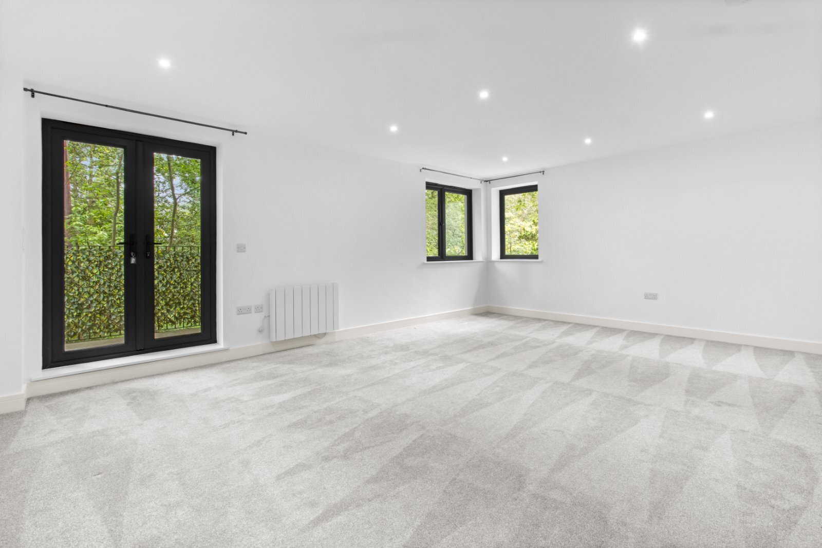 Tonbridge Road, Pembury, Tunbridge Wells, Kent, TN2 Image 2