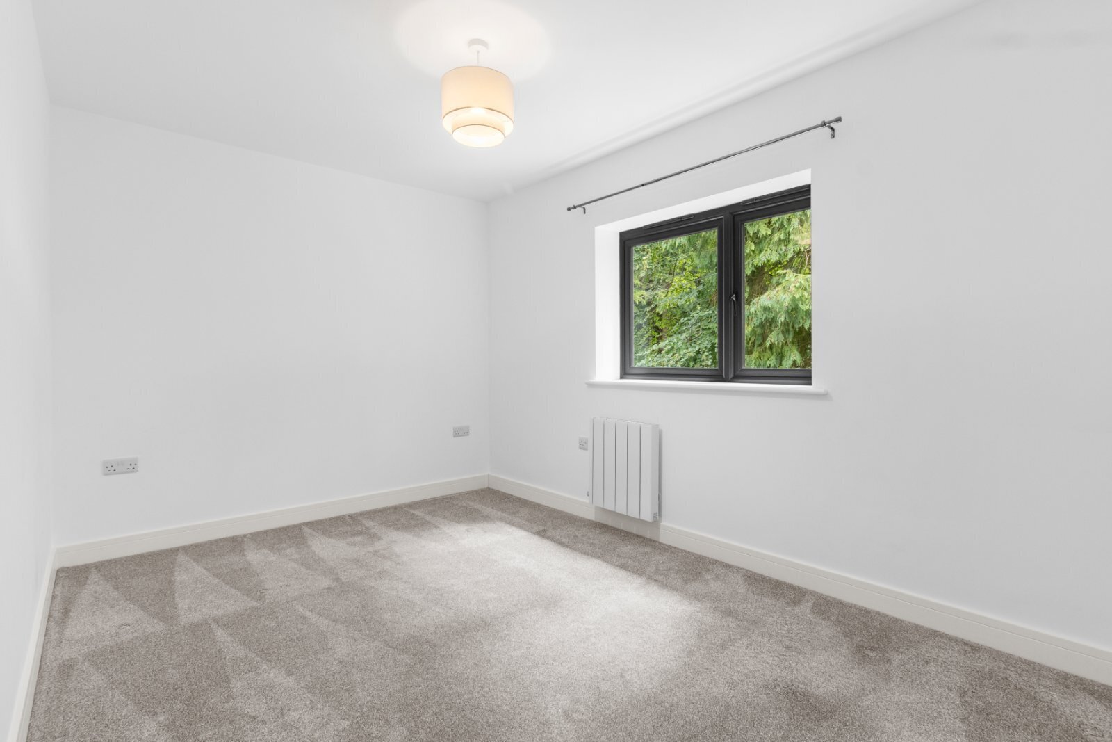 Tonbridge Road, Pembury, Tunbridge Wells, Kent, TN2 Image 6