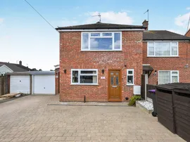 Cozens Road, Ware photo