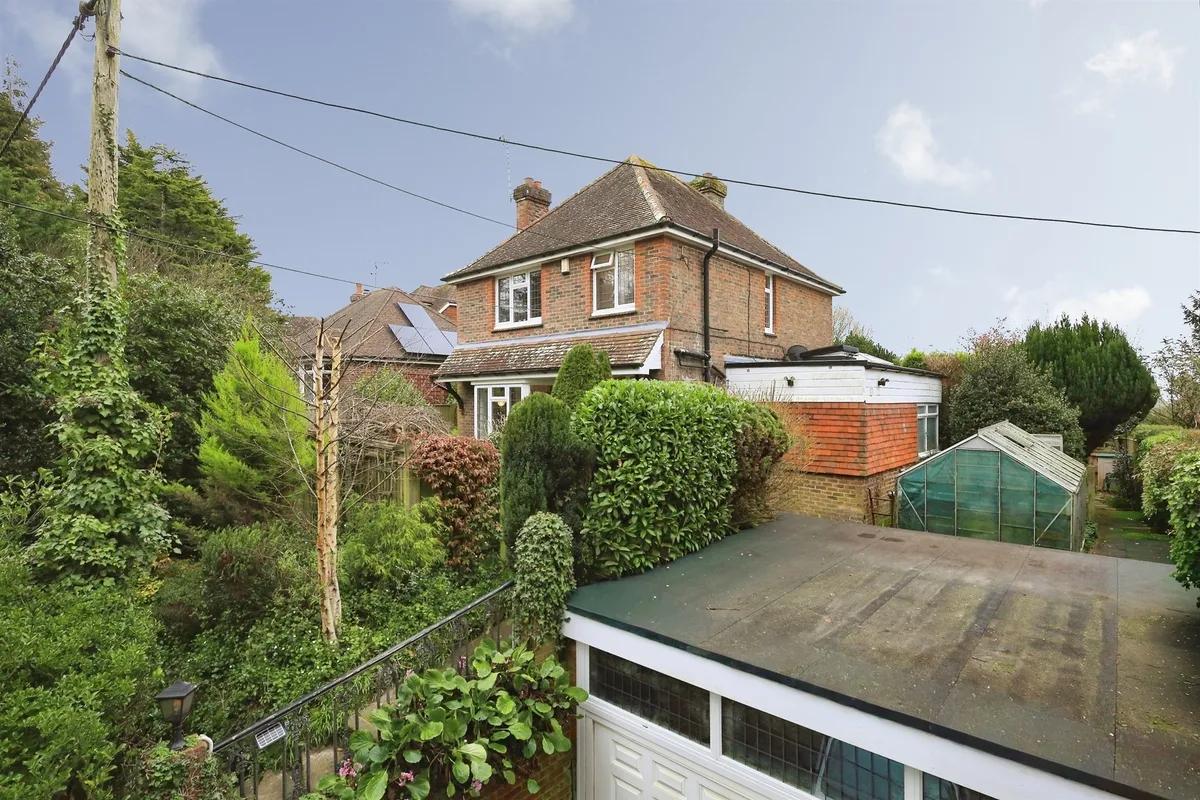 Carters Corner, Hailsham