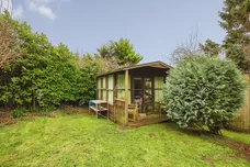 Carters Corner, Hailsham