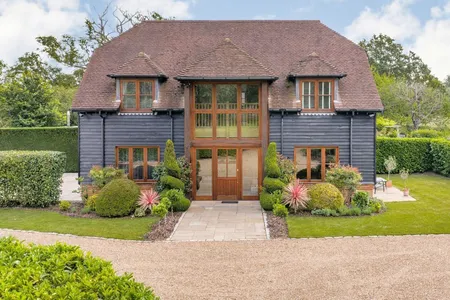 Mays Green, Cobham, KT11