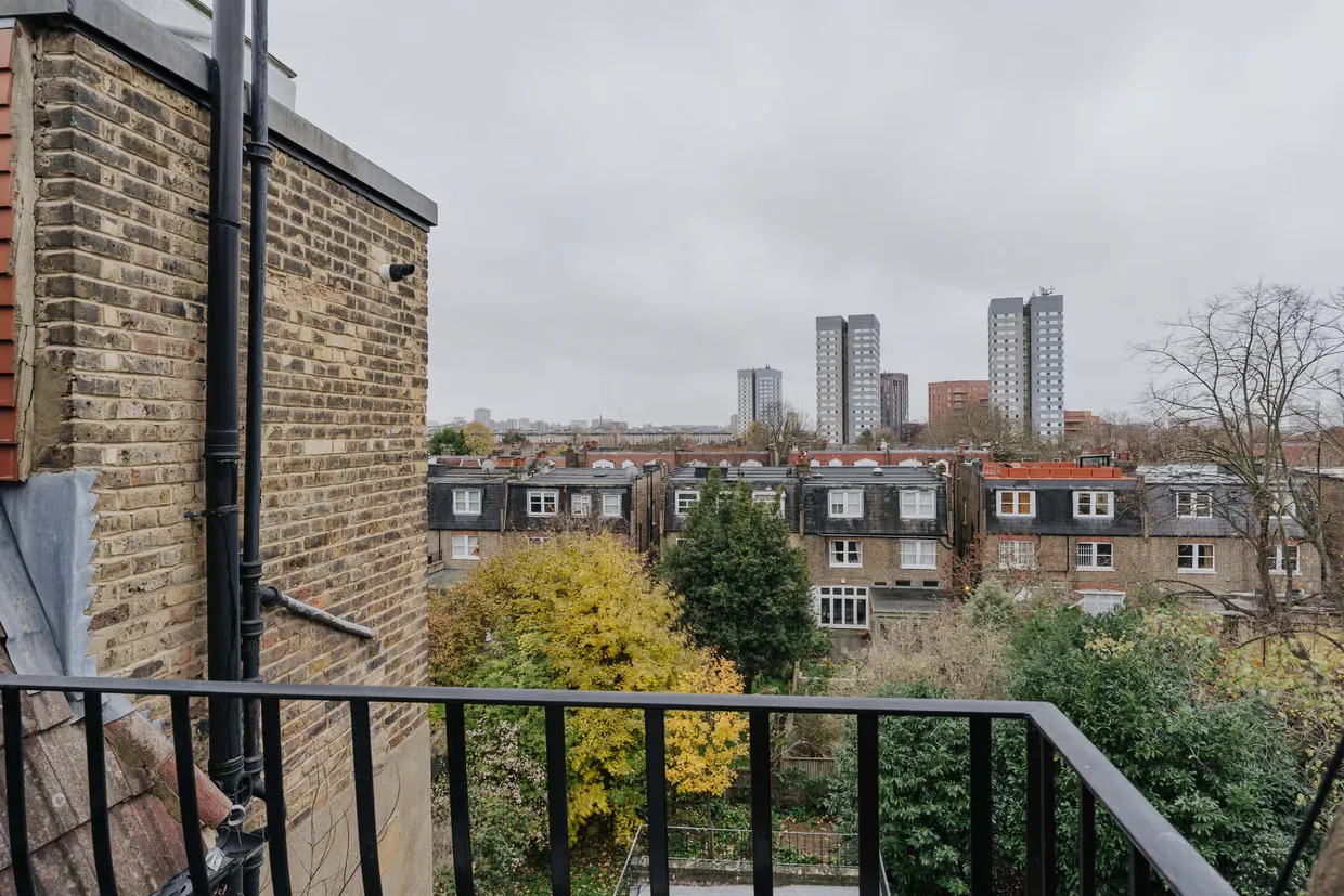 Greencroft Gardens, London, NW6 photo 2