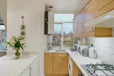 Greencroft Gardens, London, NW6 photo 4