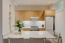 Greencroft Gardens, London, NW6 photo 10