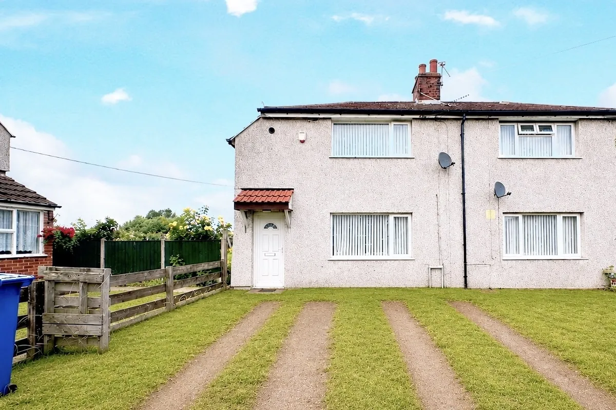Hampton Road, Dunscroft, DONCASTER