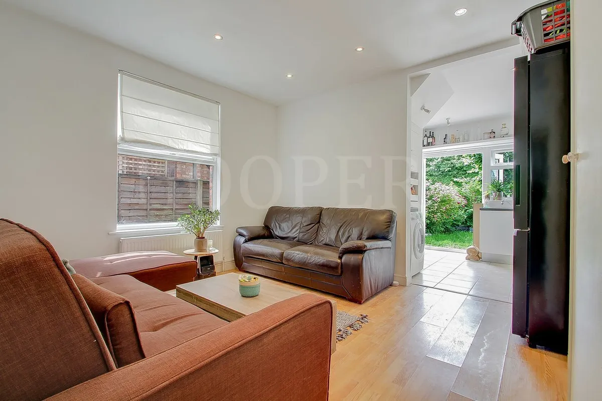 Newton Road, London, NW2