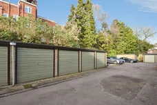 North Avenue, Leicester