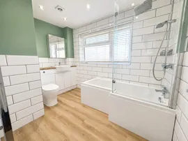 Repton Close, Gosport thumb 3