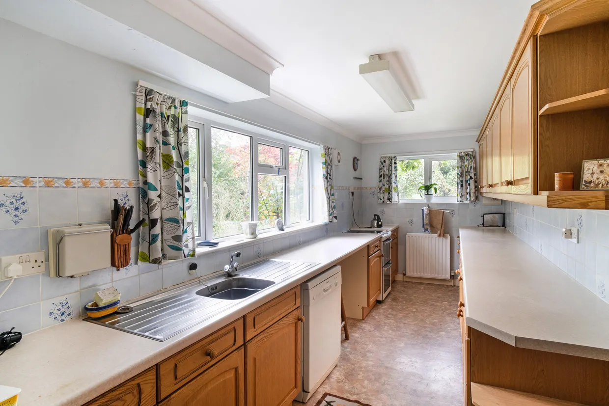 Hankerton, Malmesbury, SN16 photo 3