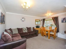 Lake Drive, Peacehaven thumb 3