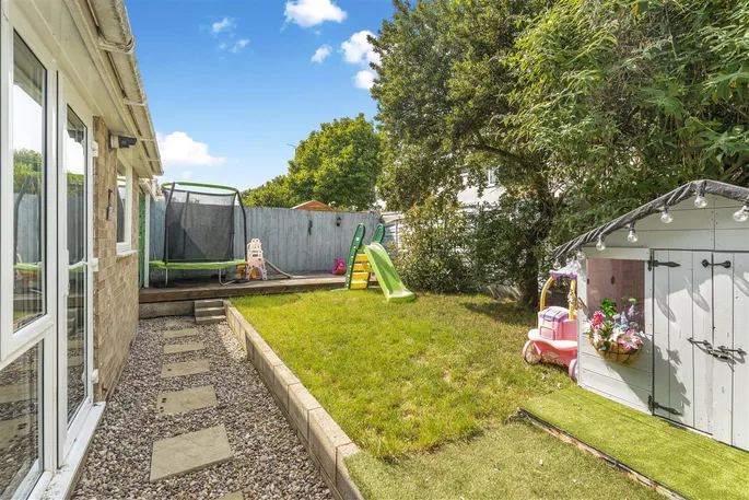 Property carousel image 14