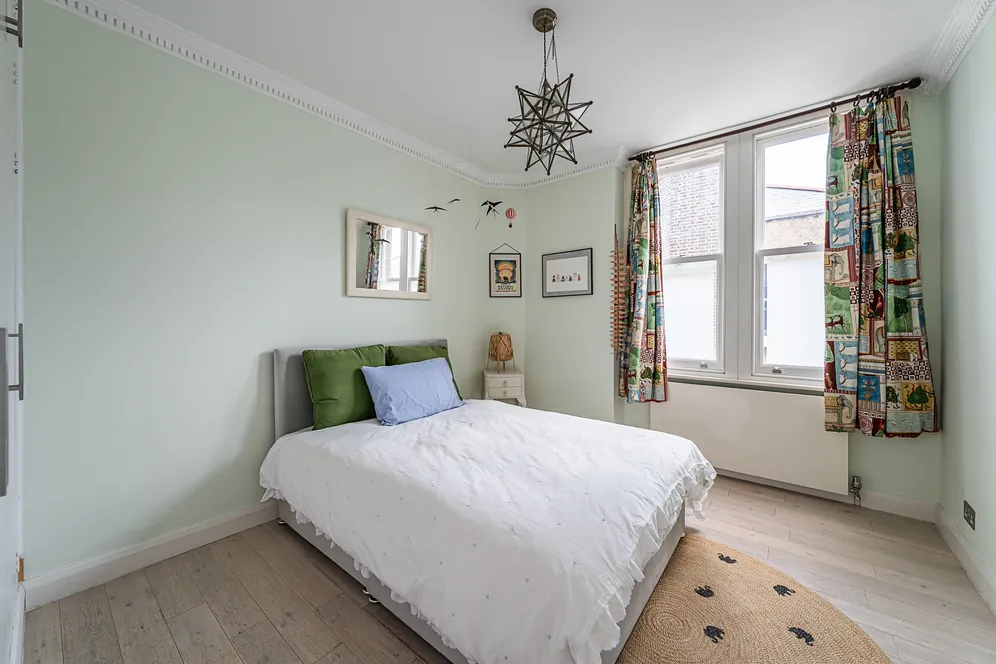 Prince Of Wales Drive, London, SW11 photo 9