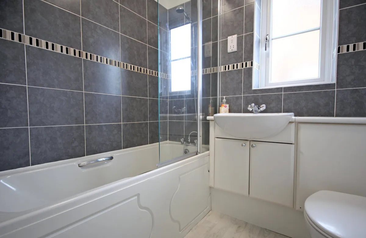 Maes Meddyg, Caernarfon, Gwynedd, LL55