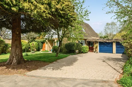 Hewshott Grove, Liphook, GU30