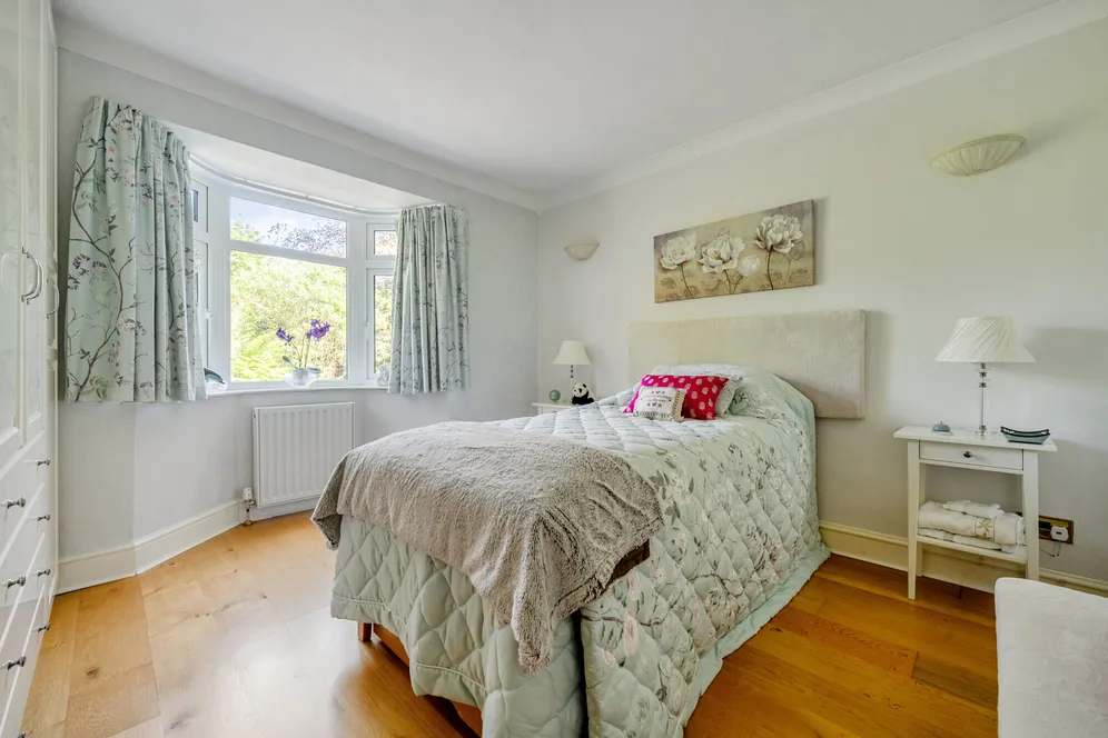 Upper Road, Uxbridge, UB9 photo 12