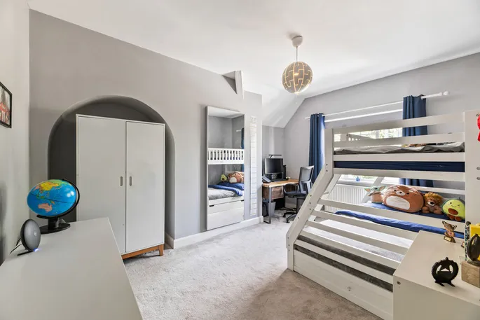 Property carousel image 10