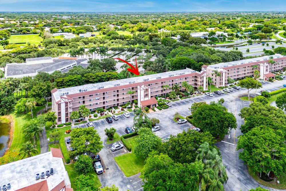 7301 Amberly Ln, Delray Beach, FL 33446