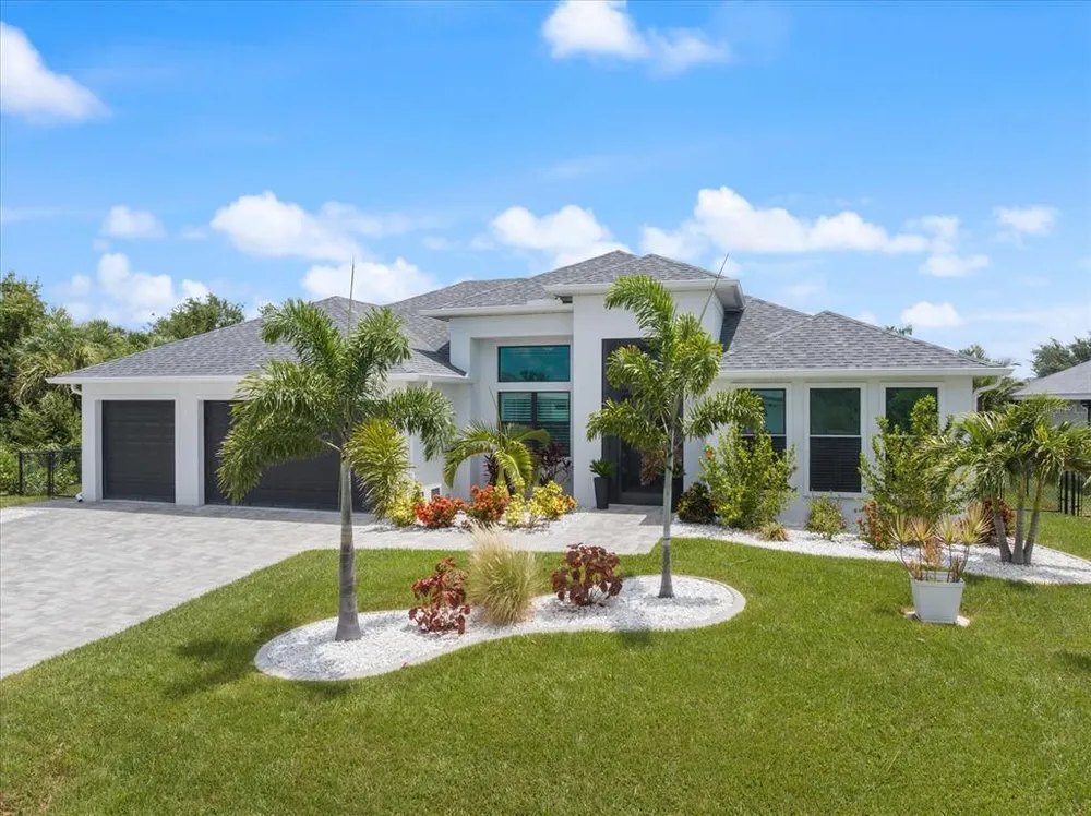 9294 Panama Circle, Port Charlotte, FL 33981