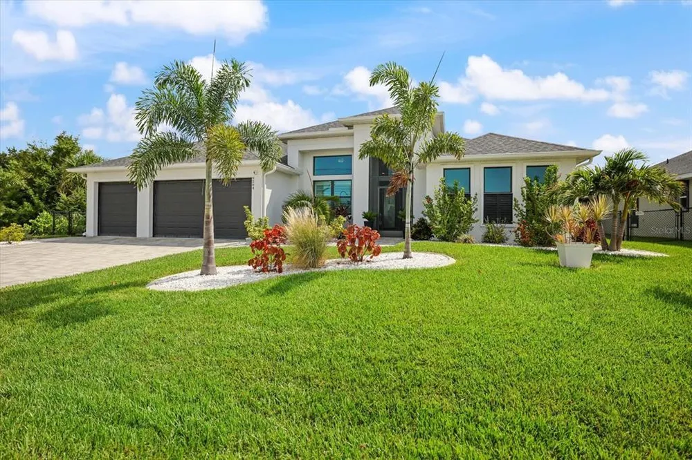 9294 Panama Circle, Port Charlotte, FL 33981