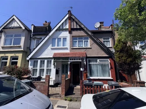 Lyndhurst Road, LONDONphoto