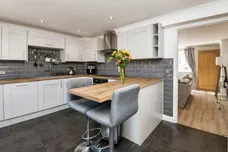 Chard Road, Axminster
