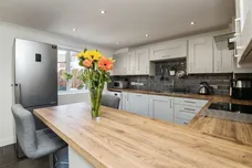 Chard Road, Axminster