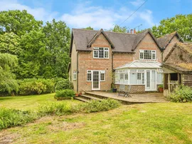 Hanlye Lane, Cuckfield, Haywards Heath photo