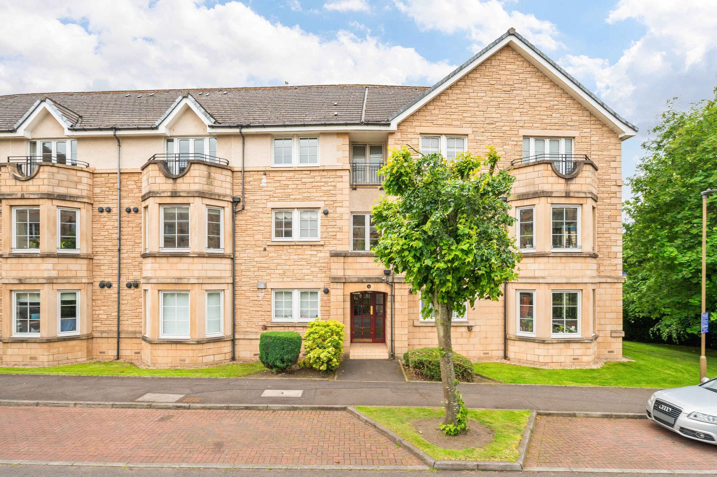 12 (Flat 4) Powderhall Road, Canonmills, Edinburgh, EH7 4GB Image 1