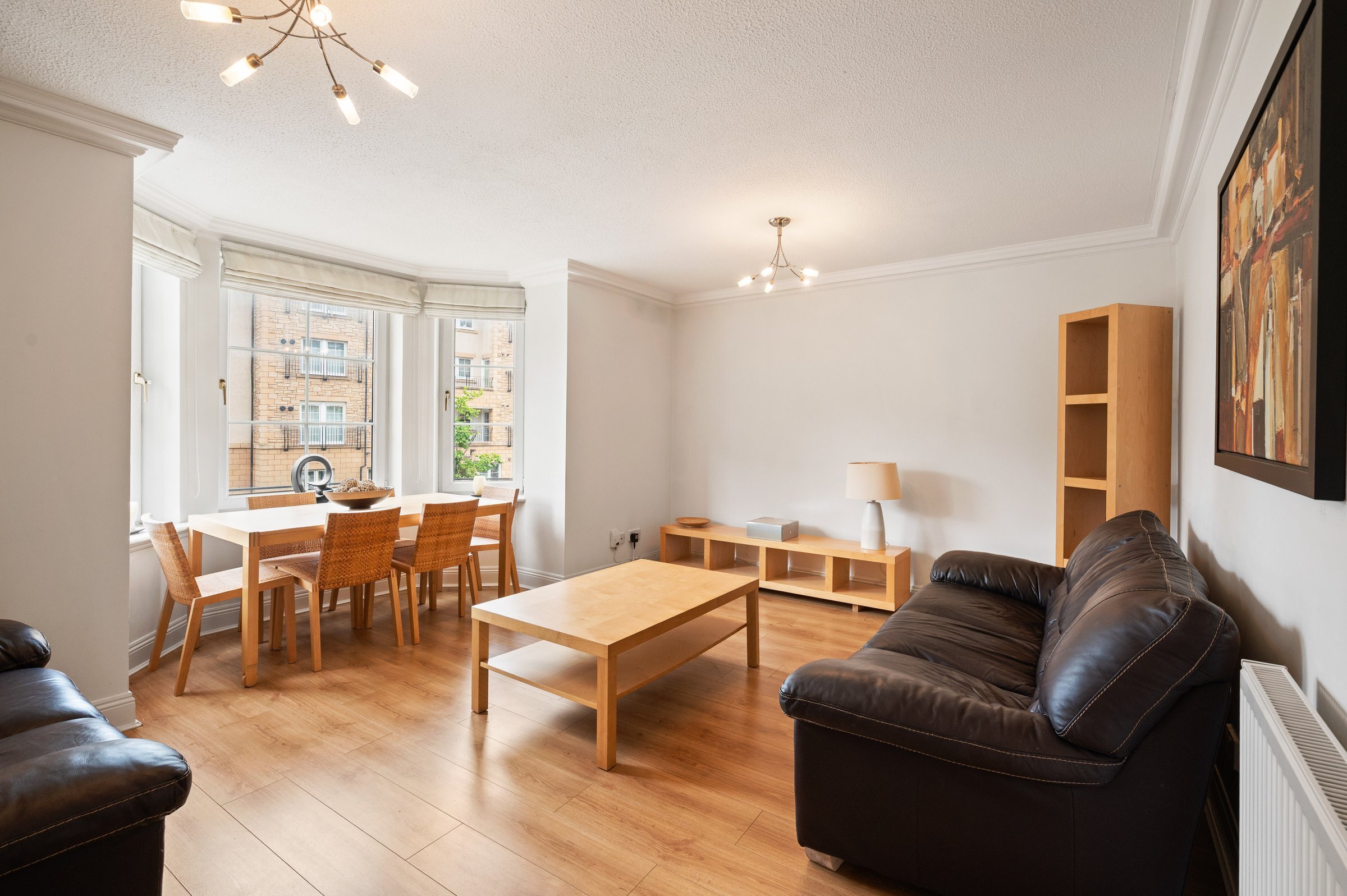 12 (Flat 4) Powderhall Road, Canonmills, Edinburgh, EH7 4GB Image 2