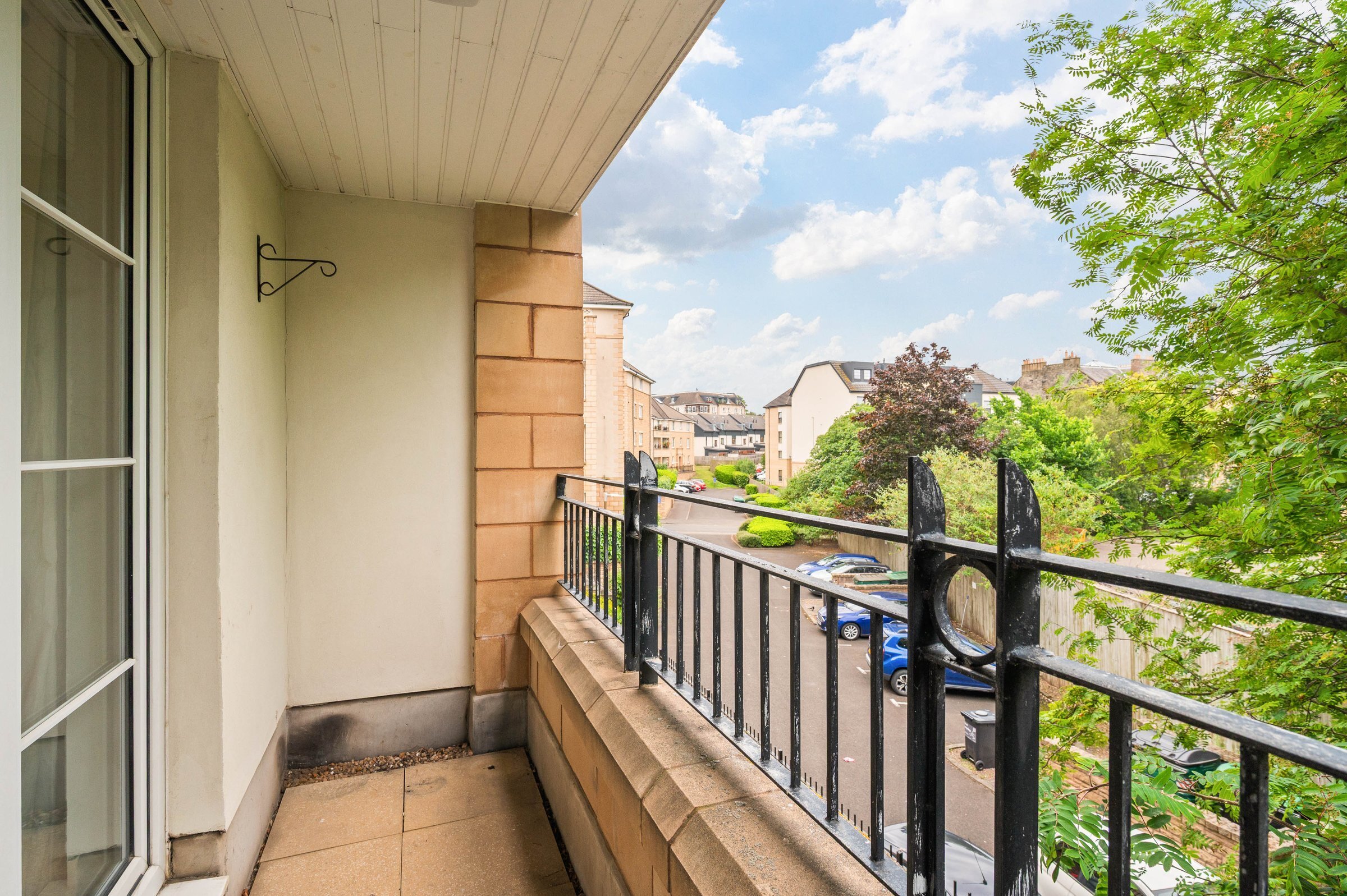 12 (Flat 4) Powderhall Road, Canonmills, Edinburgh, EH7 4GB Image 14
