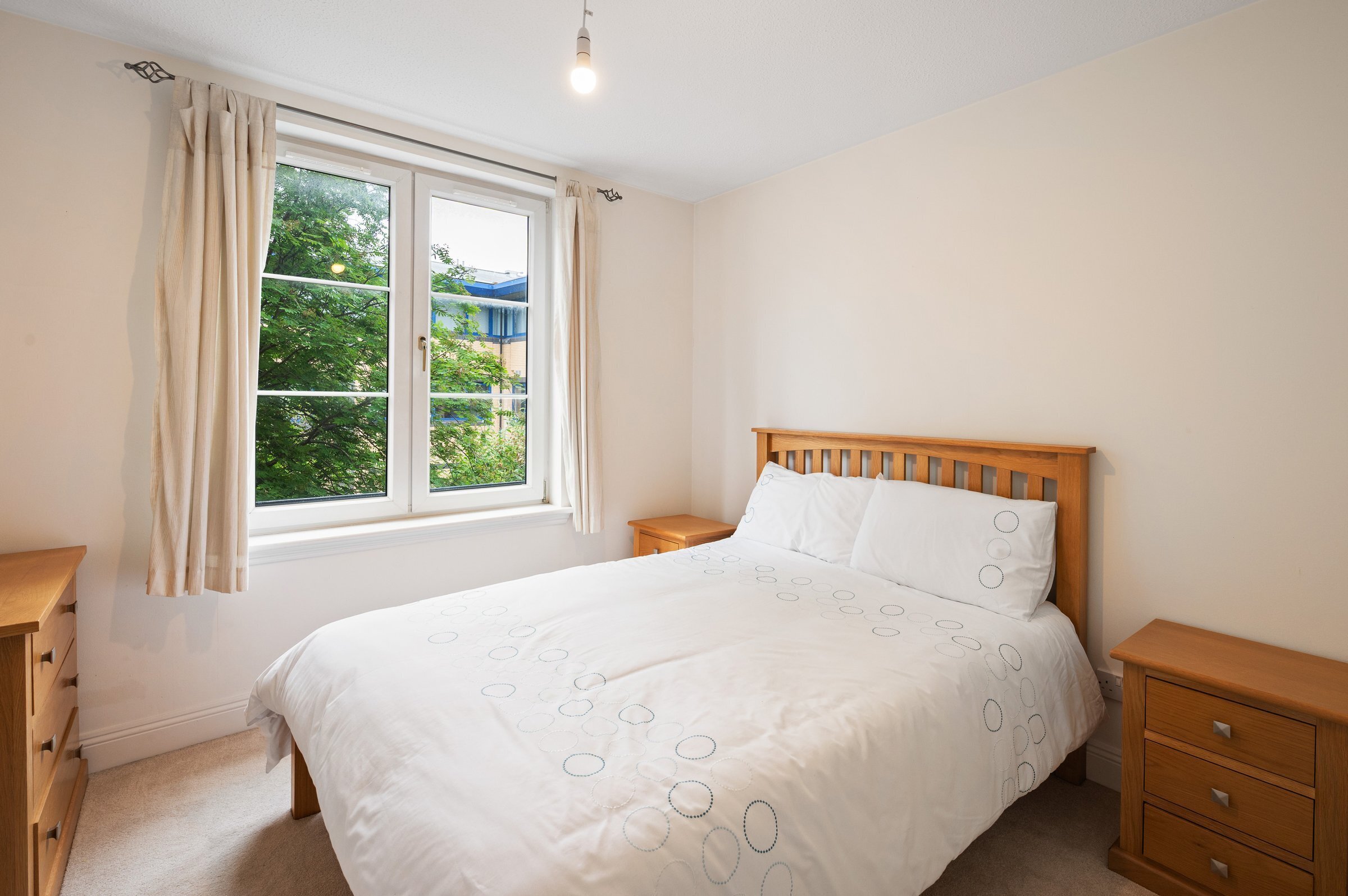 12 (Flat 4) Powderhall Road, Canonmills, Edinburgh, EH7 4GB Image 16