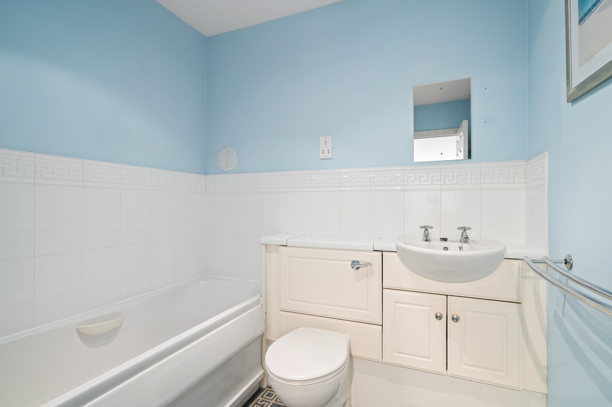 12 (Flat 4) Powderhall Road, Canonmills, Edinburgh, EH7 4GB Image 19