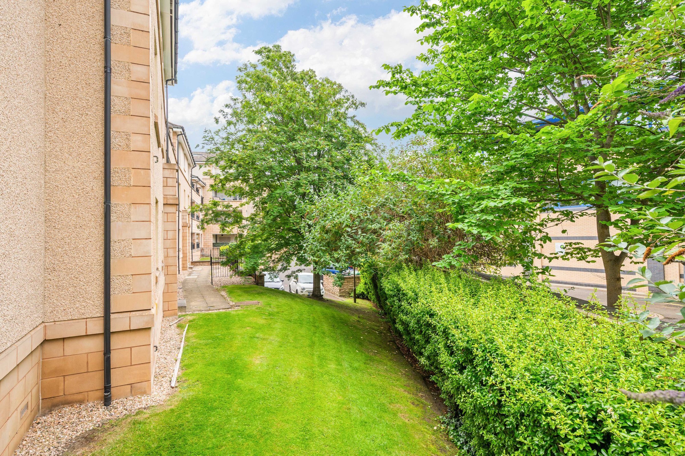 12 (Flat 4) Powderhall Road, Canonmills, Edinburgh, EH7 4GB Image 22