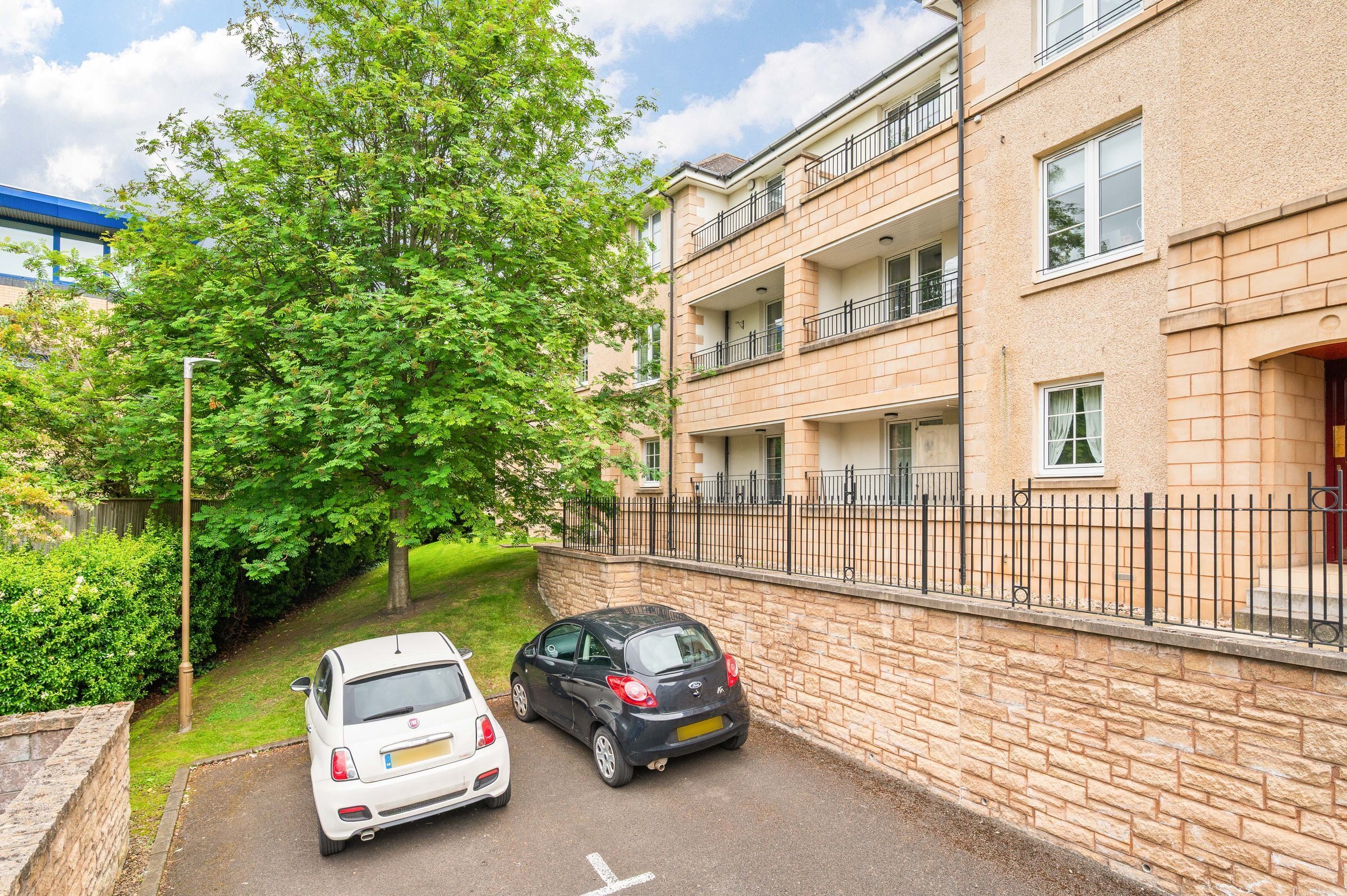 12 (Flat 4) Powderhall Road, Canonmills, Edinburgh, EH7 4GB Image 23