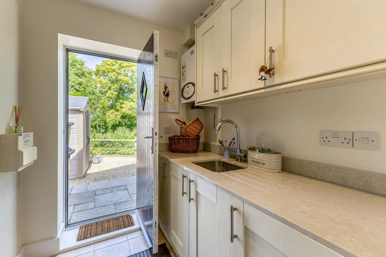 Mill Island, Warminster, BA12 photo 6