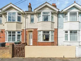 Downs Park Crescent, Totton, Southampton photo