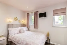 Drummond Hay, Willen, Milton Keynes