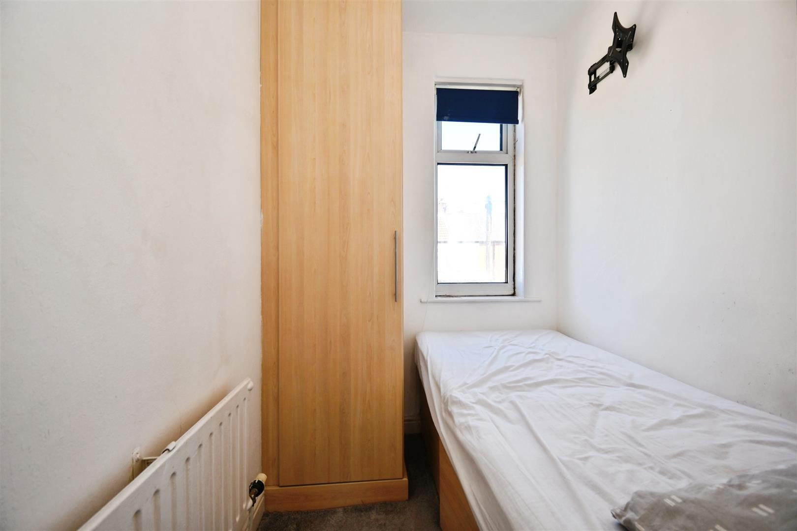 Roslyn Road, Hull Image 11