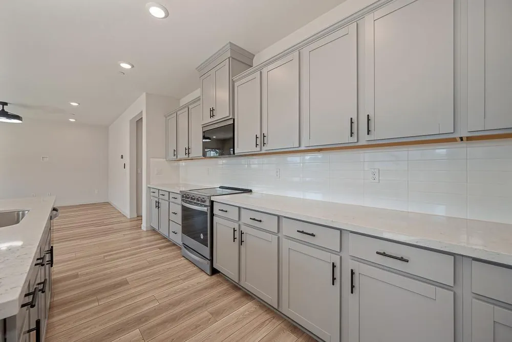 412 Fallen Leaf St, West Sacramento, CA 95605