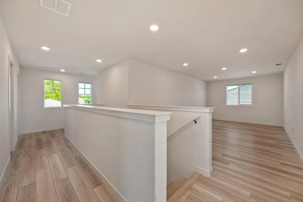412 Fallen Leaf St, West Sacramento, CA 95605