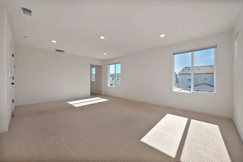 412 Fallen Leaf St, West Sacramento, CA 95605