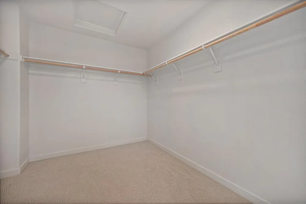 412 Fallen Leaf St, West Sacramento, CA 95605