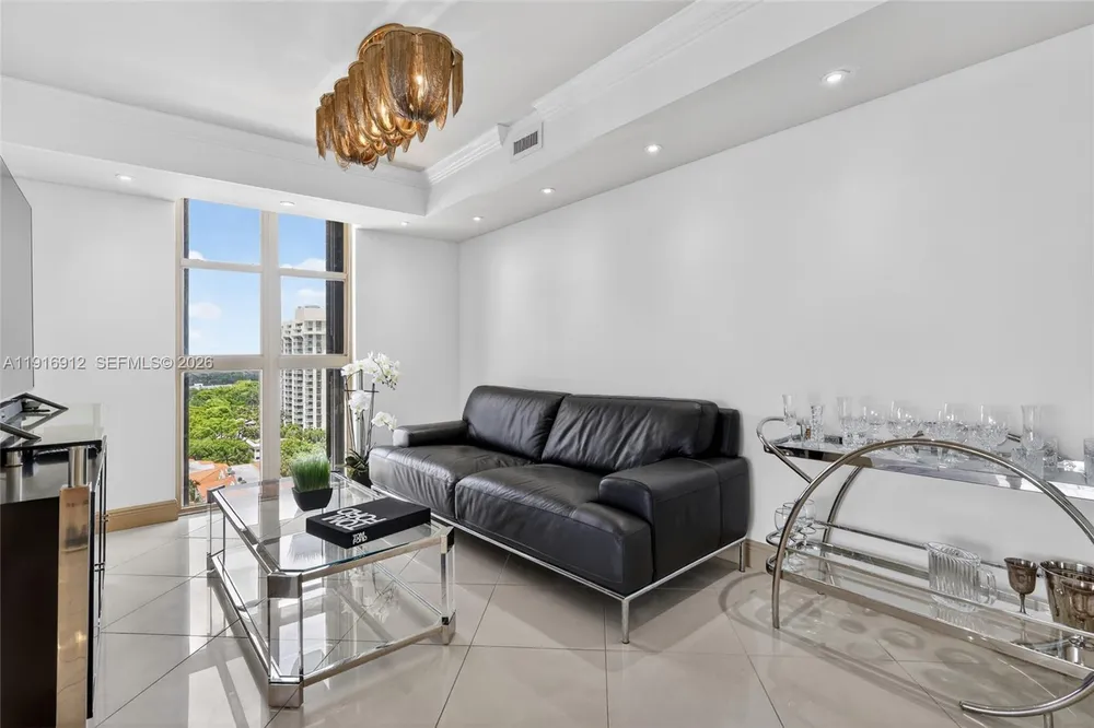4000 TOWERSIDE TER, Miami, FL 33138