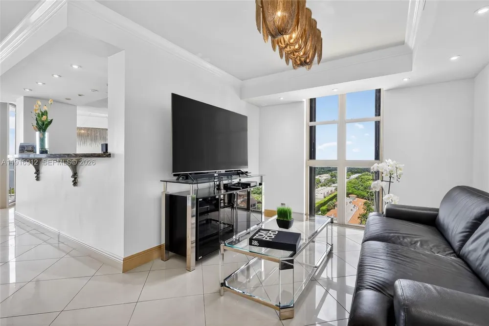 4000 TOWERSIDE TER, Miami, FL 33138