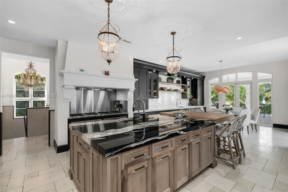 3305 S Moorings Way, Miami, FL 33133