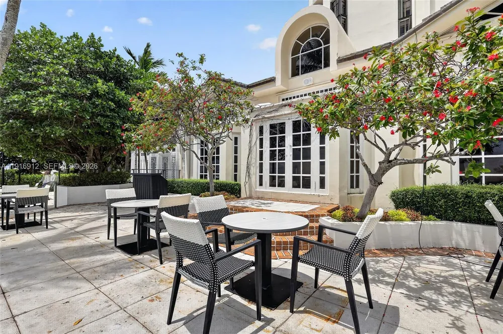 4000 TOWERSIDE TER, Miami, FL 33138