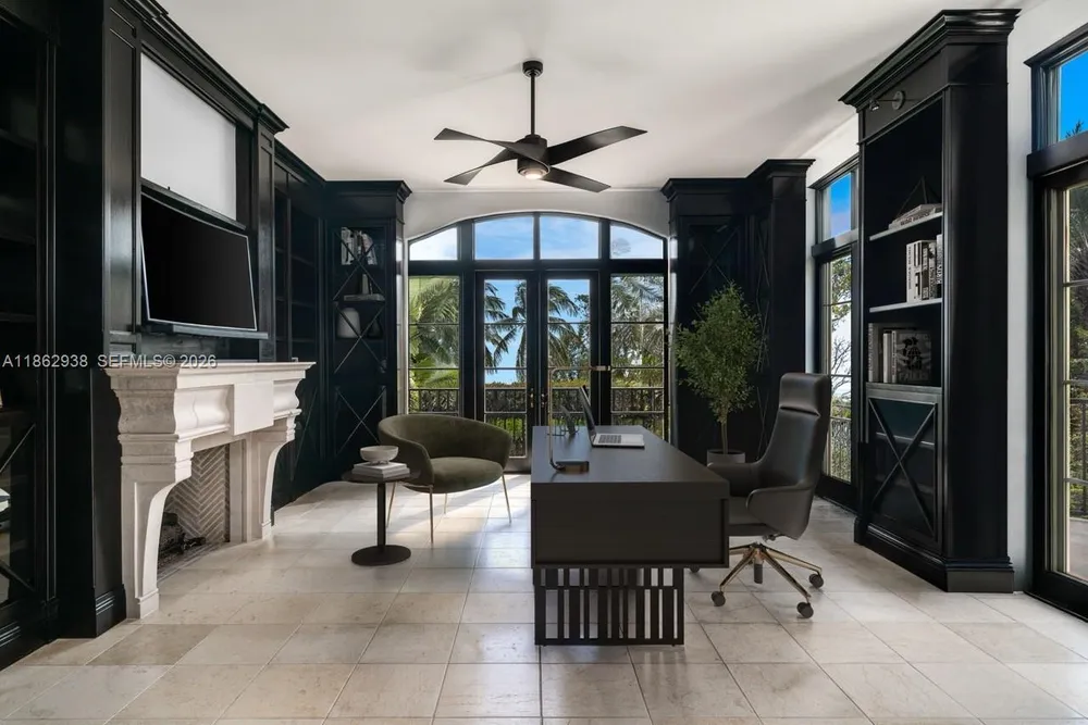 3305 S Moorings Way, Miami, FL 33133